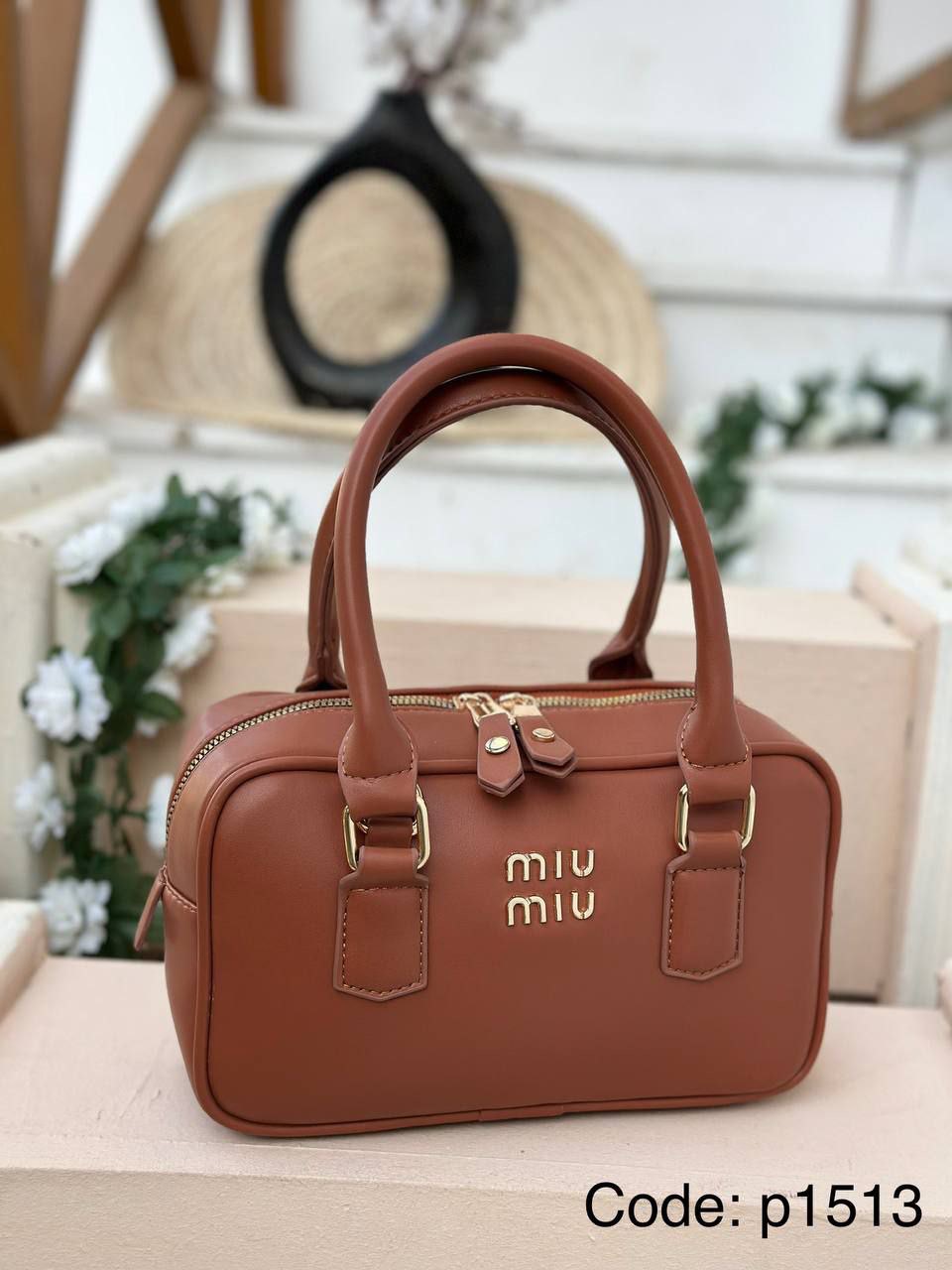 /public/uploads/photos/shares/Suzy bags/IMG_4322.jpeg